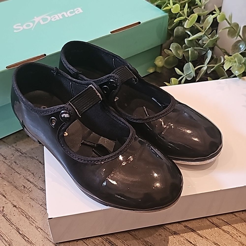 Black tap shoes size 11 So Danca